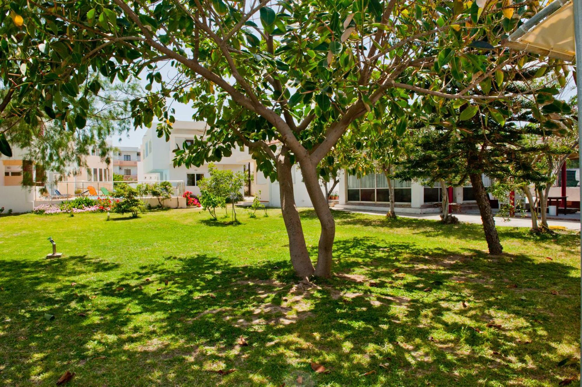 Thodorou Village Agia Marina Екстериор снимка
